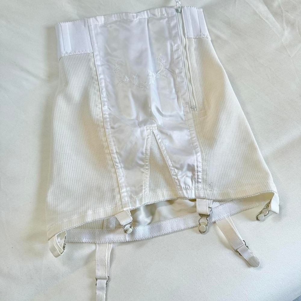 50s white satin garter corset Spencer Legant size 26